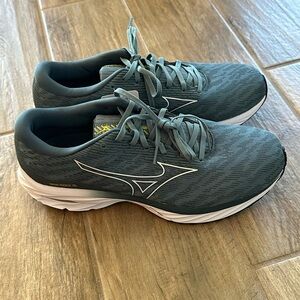 NWT Mizuno Wave Rider 26 Men's Goblin Blue Athletic Shoes